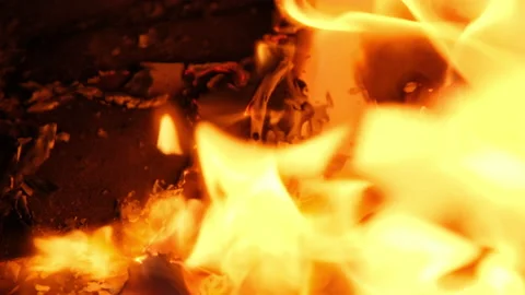 Flames on a burning silver cross blazing in the night. Stock-Footage 232438222