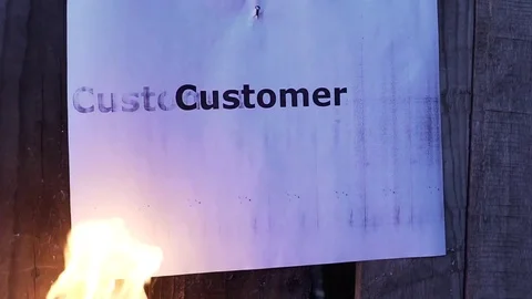 Flaming word Customer Stockbeeldmateriaal 75901889