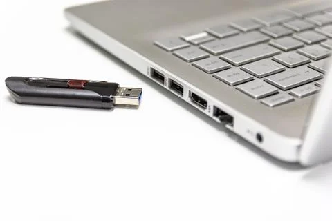 Flash drive with laptop computer for conncet to USB port Stock-Fotos