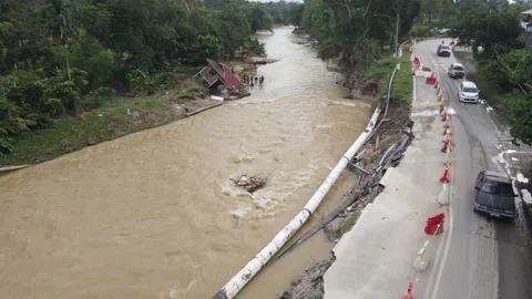 Flash flood destruction Stock Footage 168575284