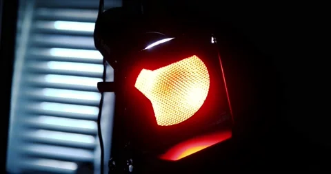 Flashing light in the studio 库存影片 146845992
