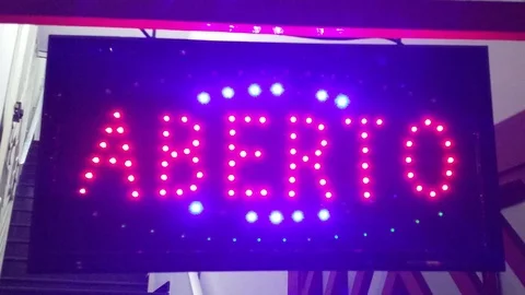 Flashing open Stock Footage 98841057