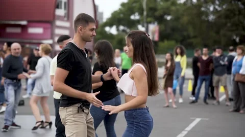 Flashmob dancing Stock Footage 170065634