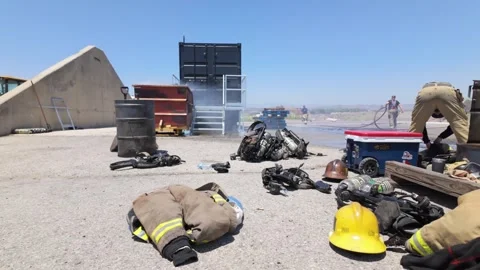 Flashover Fire Training Exercise in Ventura County Stockbeeldmateriaal 336690793