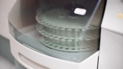 Flasks with blood are located special equipment 動画素材 110810993
