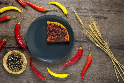 Flat bread  baked with Hot and spicy paprika on top. Foto stock