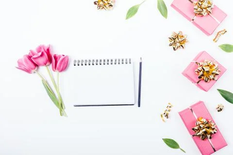 Flat lay arrangement of empty notepad Stock Photos