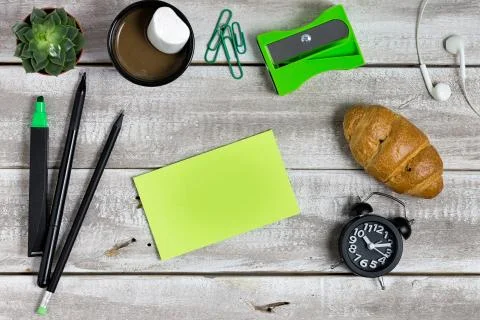 Flat lay coffee table with empty post it Stock Photos