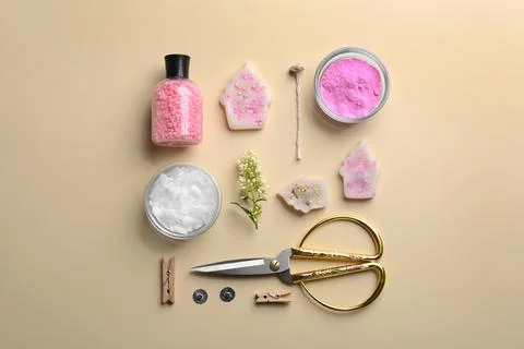 Flat lay composition with handmade candles and tools on color background 写真素材