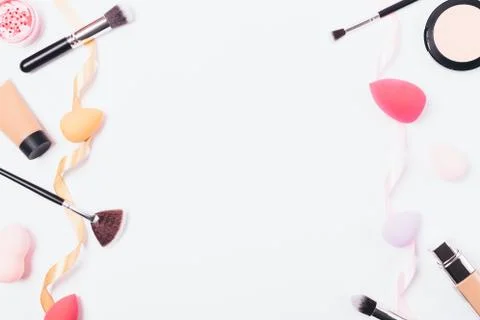 Flat lay composition of professional makeup 库存照片