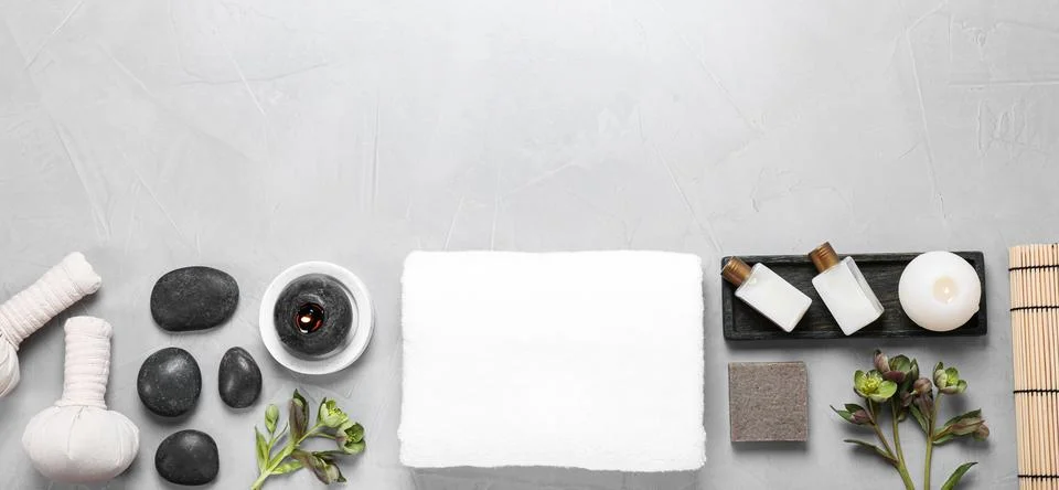 Flat lay composition with spa accessories and space for text on light backgro Stock-Fotos