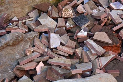 Flat lay with the concept of abstract shapes with small rock objects, suita.. Stock Photos
