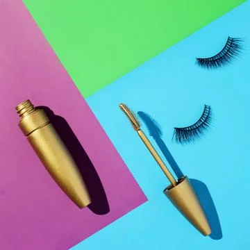 Flat lay mascara for eyelashes. Creative advertising photography. Aesthetics and Stock-Fotos