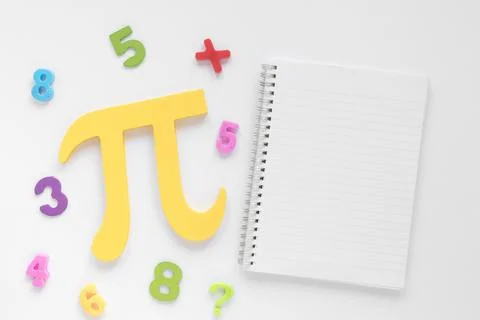 Flat lay math science pi symbol copy space notepad Resolution and high quality Foto stock