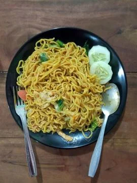 Flat lay view of delicious fried noodles   Stock Photos