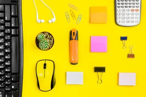 Flat lay workspace yellow computer mouse, office accessory Stock Photos