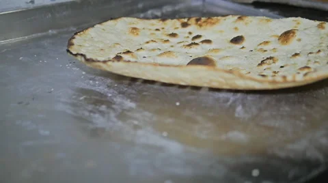 Flat middle eastern bread freshly made 스톡 동영상 40974722