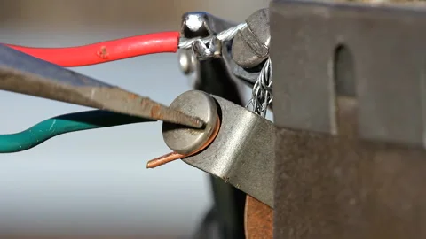 Flat Tip Screwdriver Tip Loosening Wire Screw Vídeo Stock 311548563