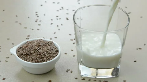 Flaxseed milk 動画素材 148154305