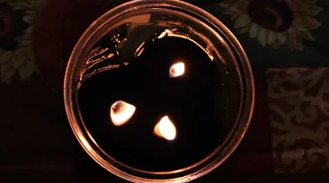 Flickering candle Vidéo 10688807