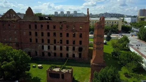 Flight abandoned red brick building museum-panorama of Battle Stalingrad soviet Stock Footage 120000808