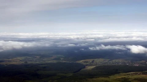 Flight above clouds backgroound Vidéo 52050896