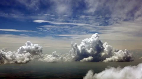 Flight above clouds backgroound Vidéo 52090032