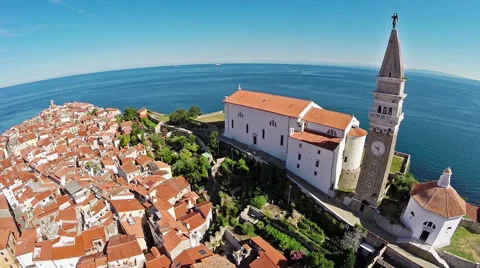 Flight and takeoff over old city Piran, aerial panoramic view. 動画素材 40952393