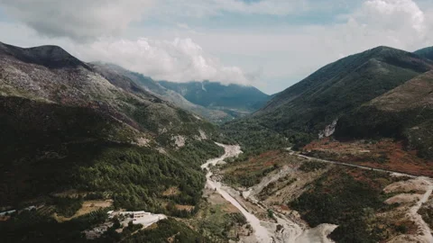 Flight between mountains.4k drone . Stock-Footage 165629346