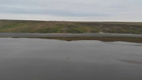 Flight to the cemetery. Stockbeeldmateriaal 99965945