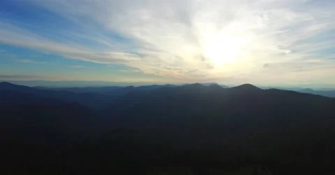 Flight during sunset in the mountains Video stock 65300362