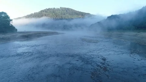 Flight in the fog in the mountains Video stock 90494644