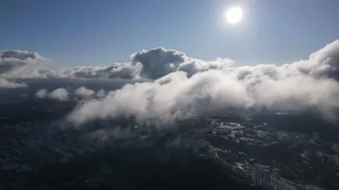 Flight high in the fluffy clouds Video stock 142938780