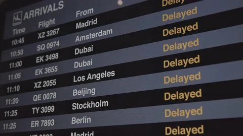 Flight Information Display System Delayed to Arriving 库存影片 144367157