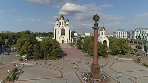 Flight Kaliningrad central square of victory triumphal column main star Cathedra Stock Footage 127482673