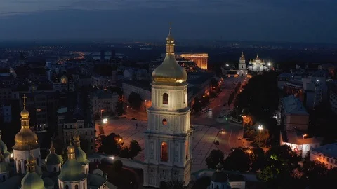 Flight at night over the Sofia Cathedral in Kiev Video stock 108594815