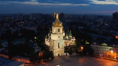 Flight at night over the Sofia Cathedral in Kiev Video stock 108594966