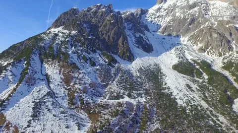 Flight over the alps, snow covered mountains, Austria Europe 스톡 동영상 58383152