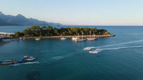 Flight over a beautiful clean beach in Turkey Kemer Video stock 168366163