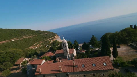 Flight over the church Video stock 201780192