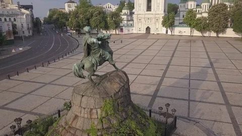 Flight over the city 05 Video stock 127188421