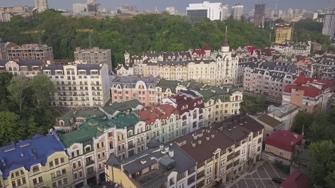Flight over the city 07 Video stock 127190138