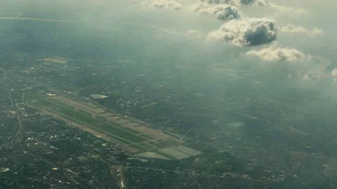 Flight over the city and clouds Video stock 171632567