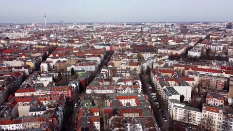 Flight over the city of Berlin Vídeo Stock 150348564