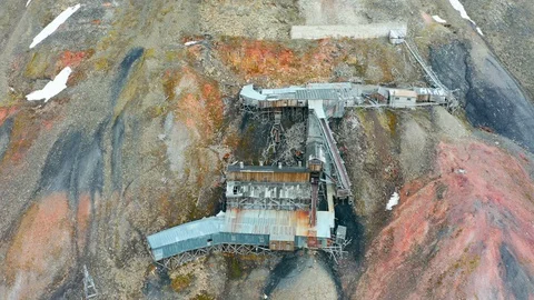 Flight over the coal mining industry in Svalbard Video stock 127902245