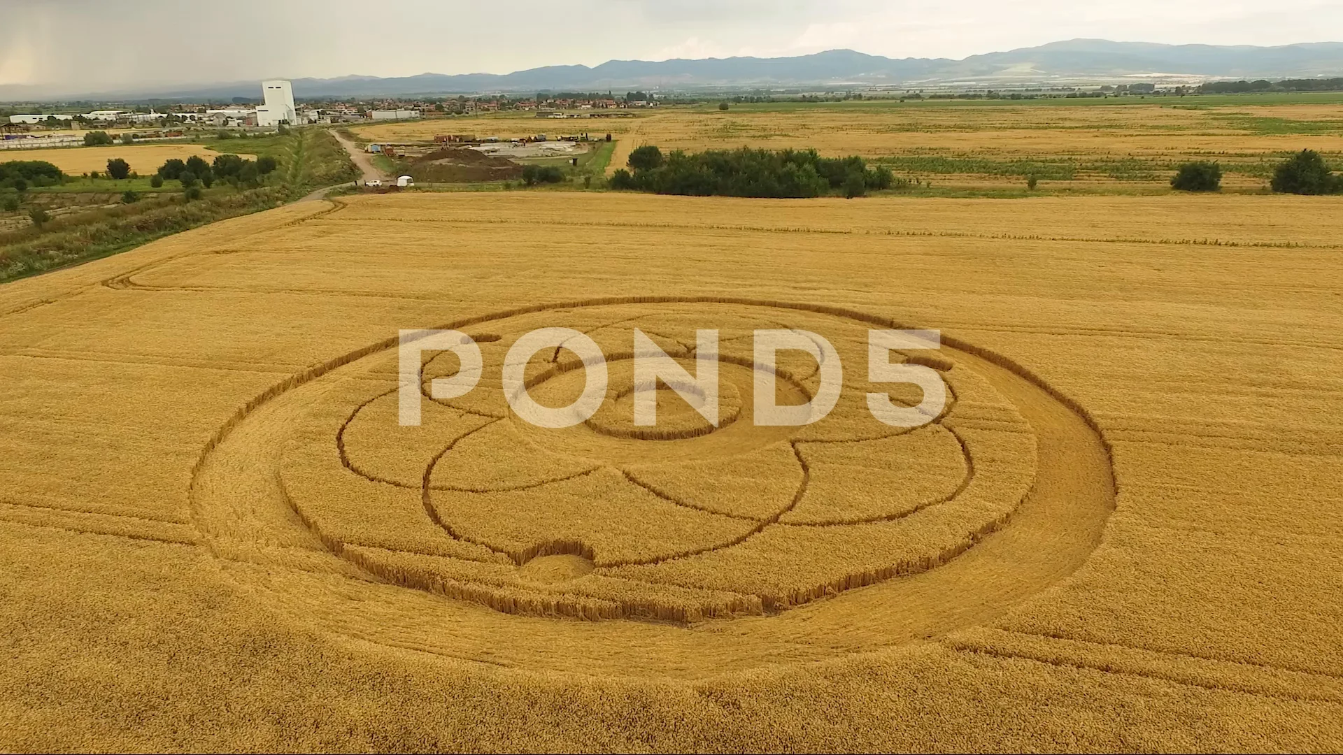 Crop circle | Tardis | Fandom, image size:1920x1080