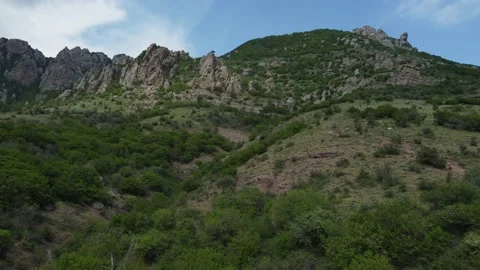 Flight over the Demerdzhi mountain range and the ghost valley. Stock-Footage 155452252