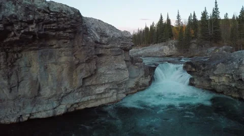 Flight over Elbow Falls  库存影片 42907927