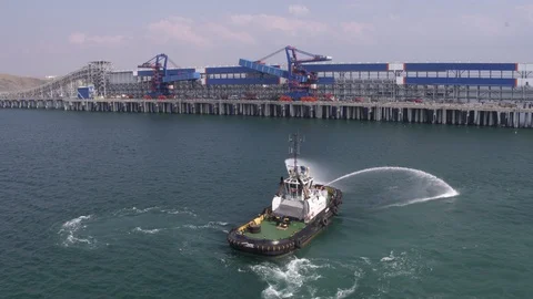 Flight over the harbour, crane and ship 2 動画素材 123695506
