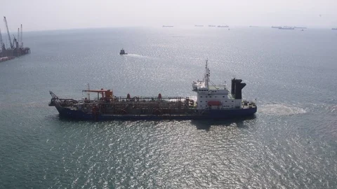 Flight over the harbour, crane and ship 5 Vídeos de archivo 123696596